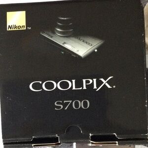 Nikon Coolpix S700